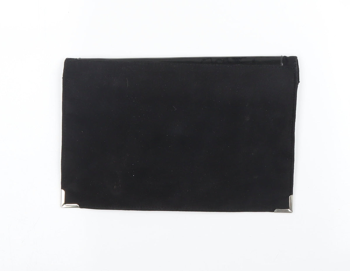 Back view of Dorothy Perkins women’s black clutch size small