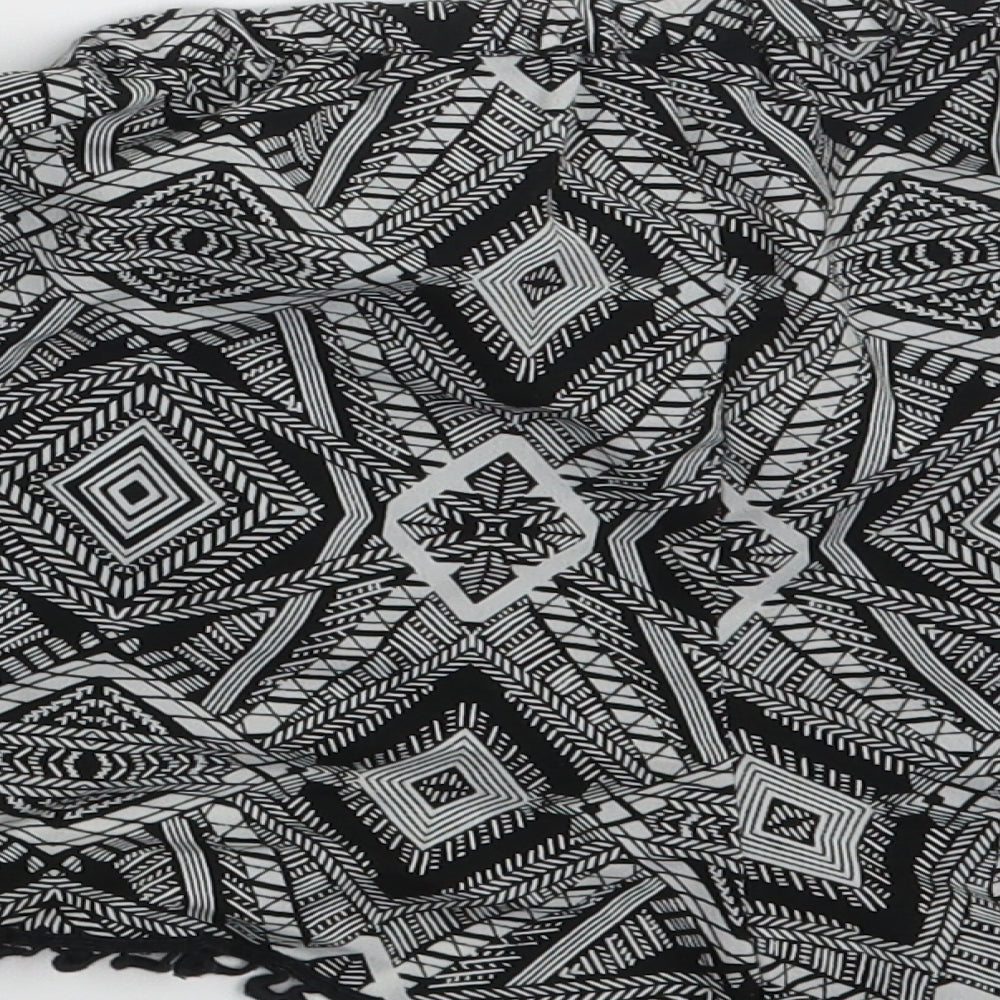 New Look Womens Black Argyle/Diamond Hot Pants Shorts Size S