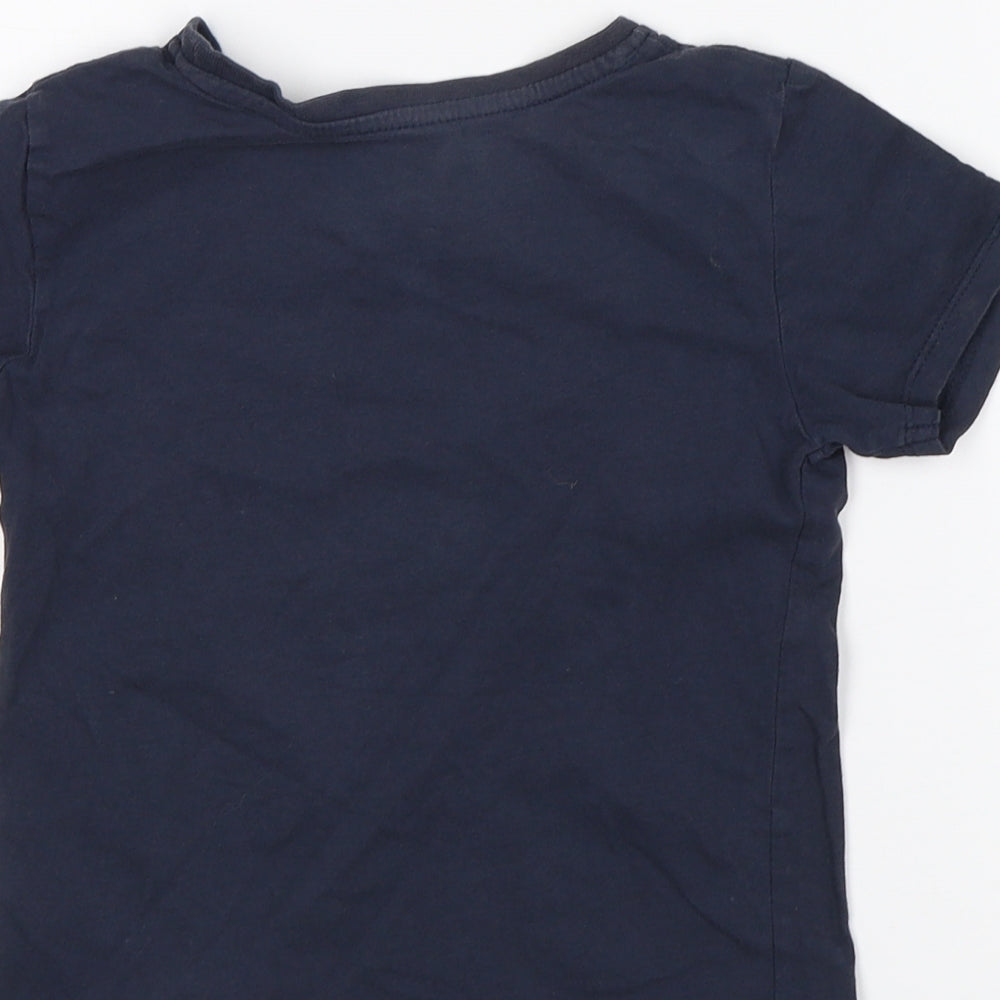 Brand and care label for Primark boys’ blue basic t-shirt, size 2-3, years