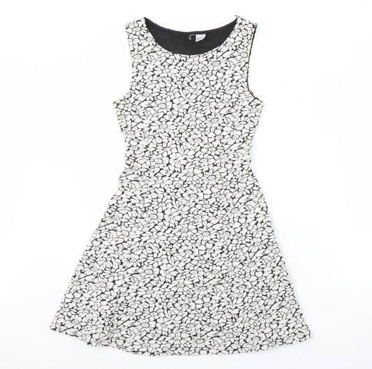 Additional front view of Divided women’s black floral fit & flare, size UK 8