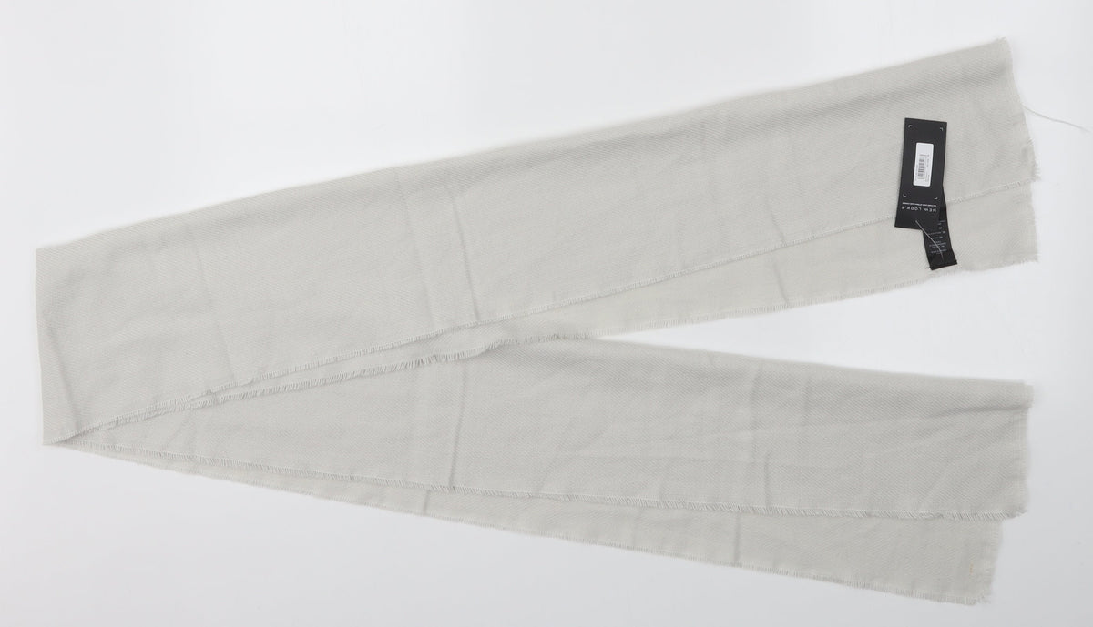 Front view of New Look unisex grey scarf
