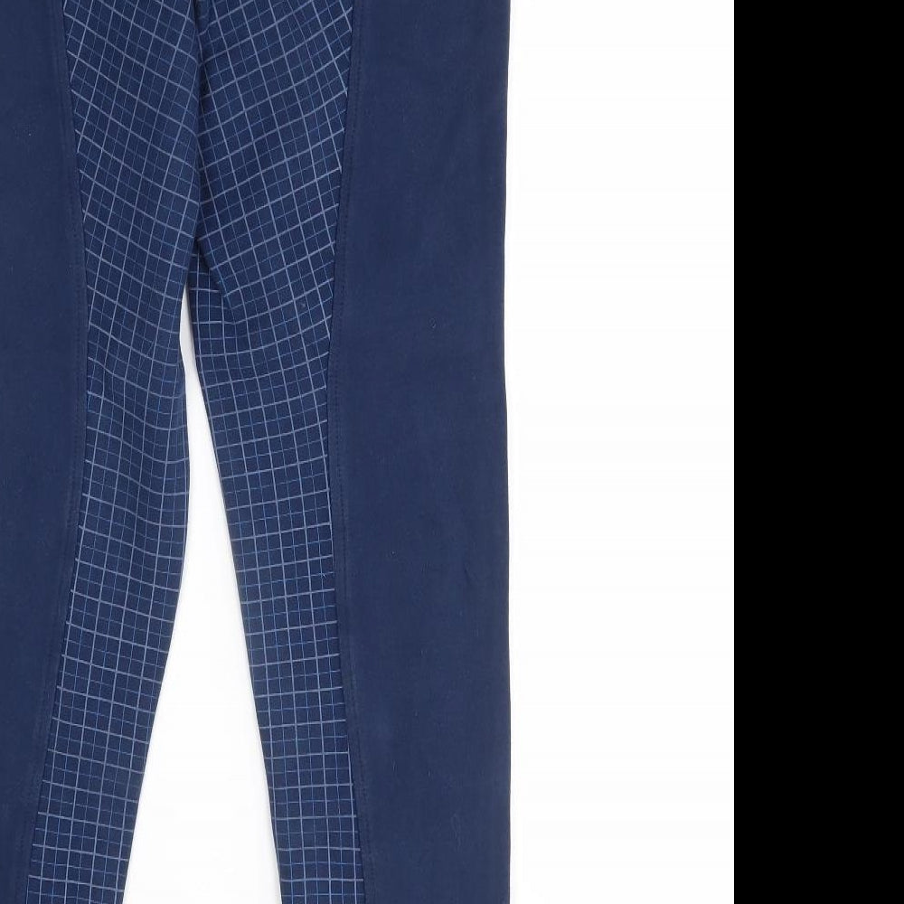 Brand and care label for Sherwood Forest men’s blue plaid capri trousers, size 28, 25-inch leg - trekking