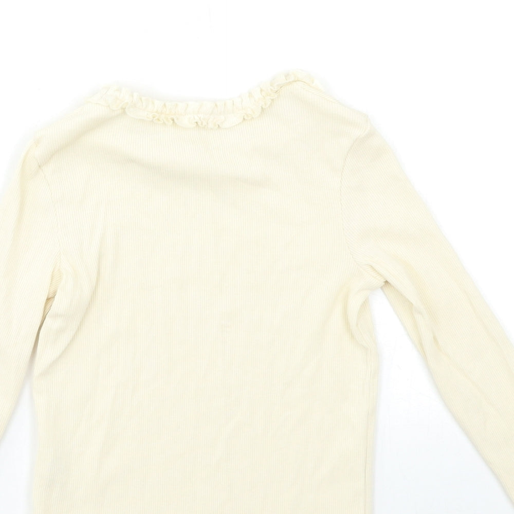 Brand and care label for George girls’ beige basic t-shirt, size 5-6, years