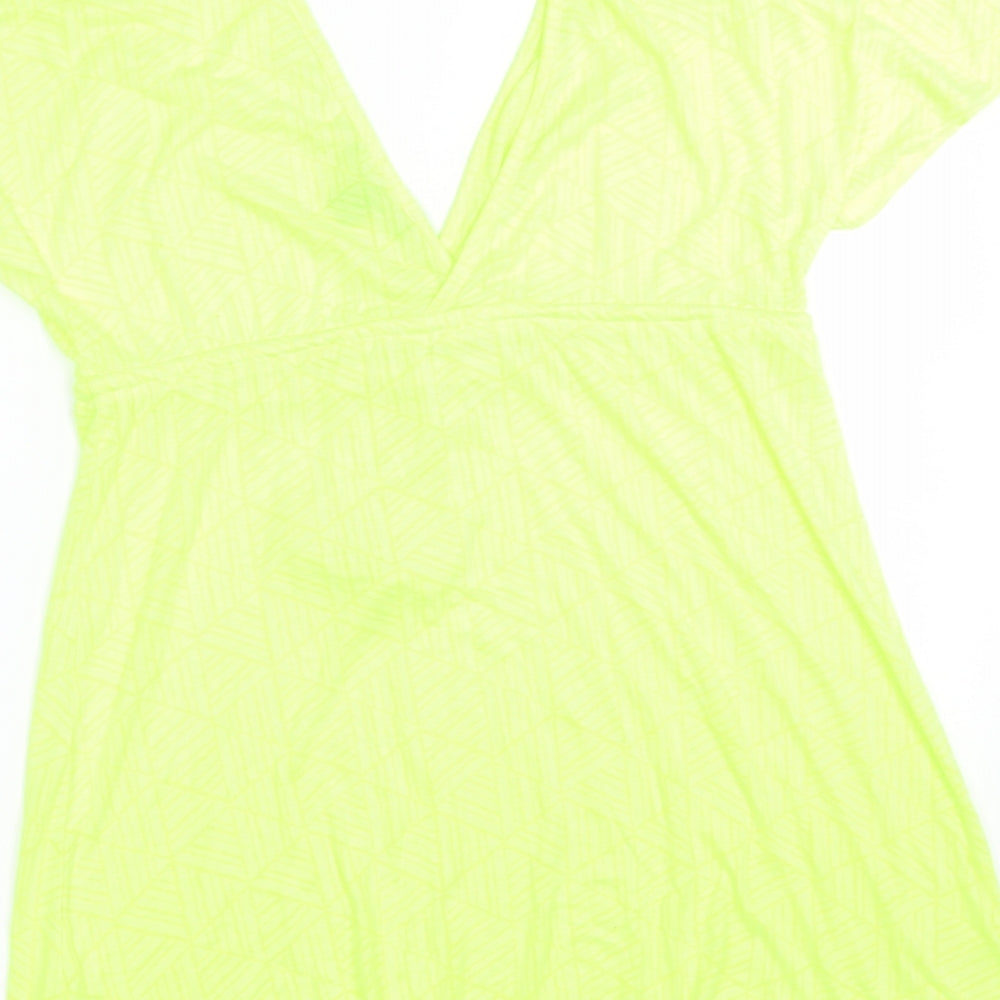 Brand and care label for Primark women’s green geometric t-shirt dress, size XS