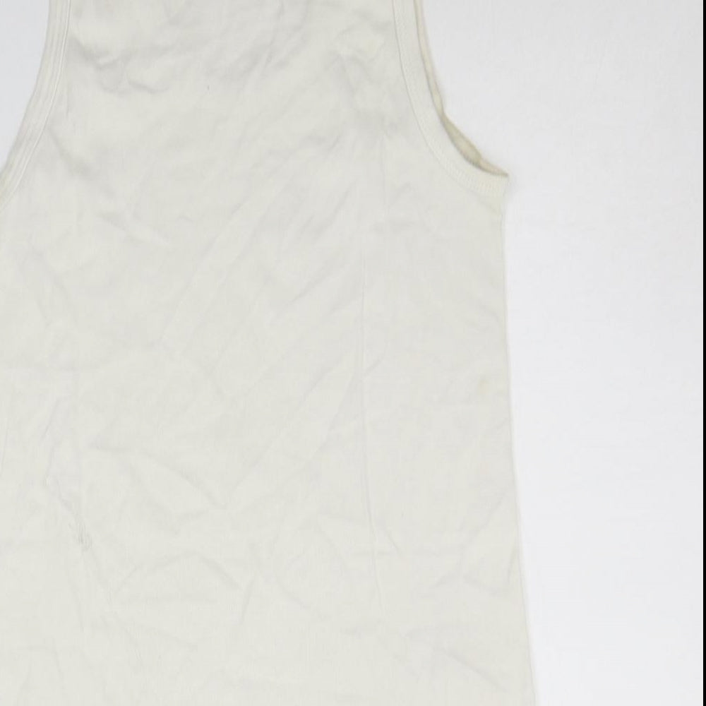 Brand and care label for Rider women’s white basic tank, size M