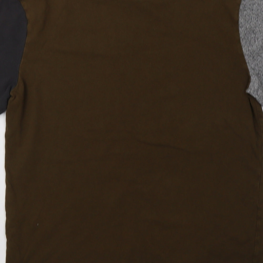 Brand and care label for River Island men’s green t-shirt, size S