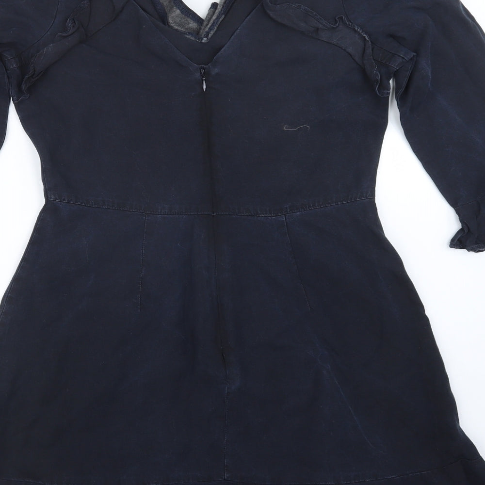 Brand and care label for Dorothy Perkins women’s blue t-shirt dress, size UK 12