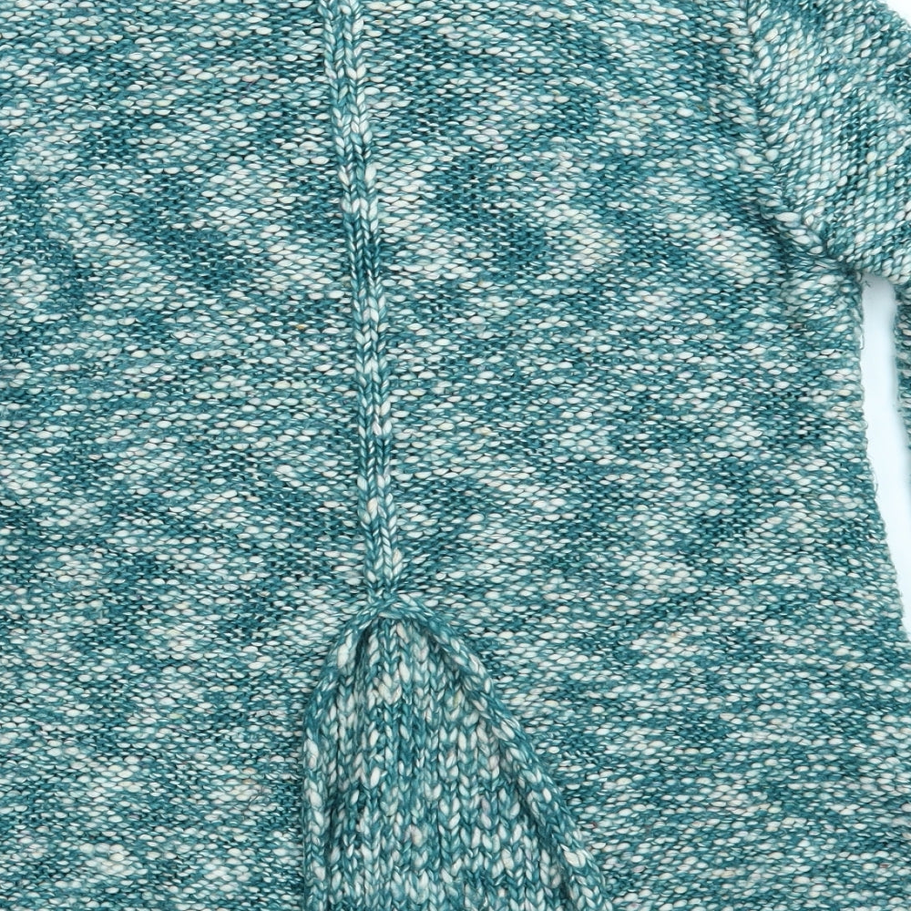 Brand and care label for Forever 21 women’s green knit jumper, size L