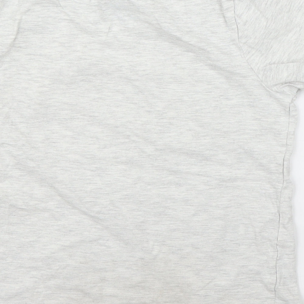 Brand and care label for Tu boys’ grey basic t-shirt, size 5, years
