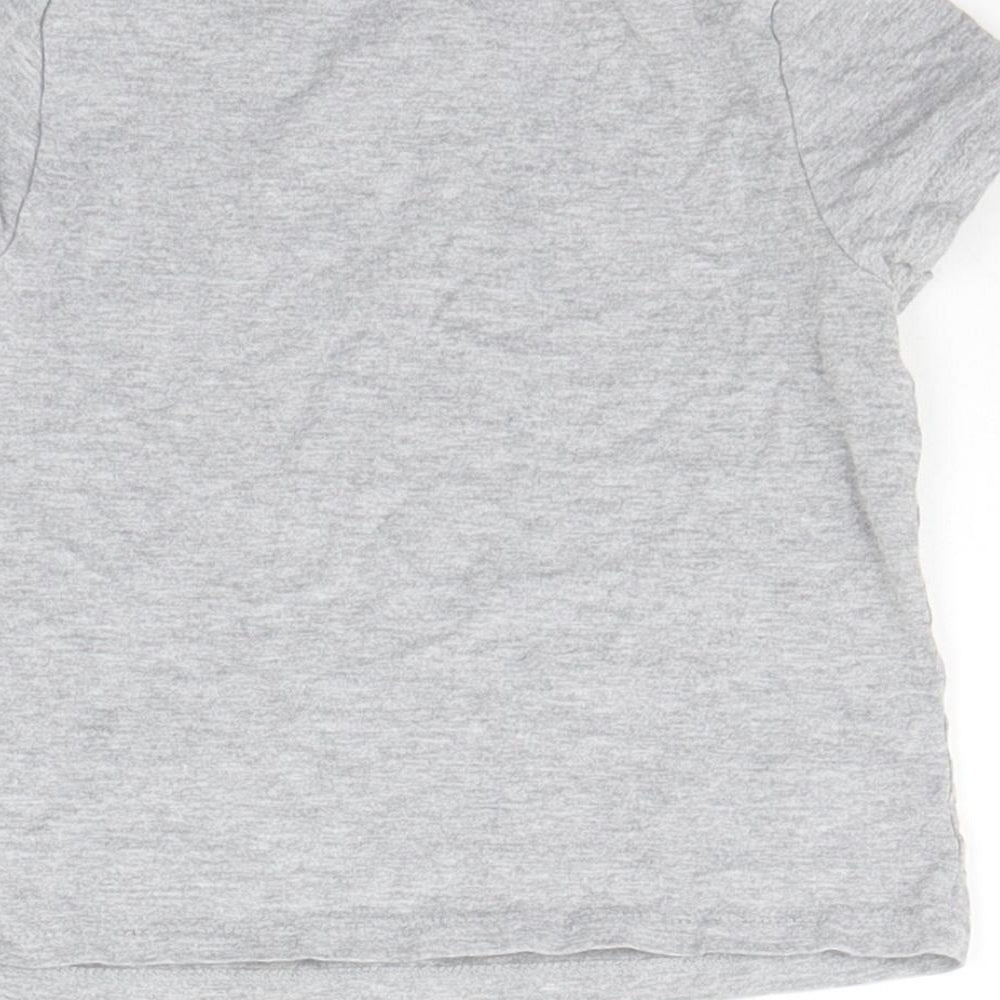 Brand and care label for George girls’ grey basic t-shirt, size 4-5, years
