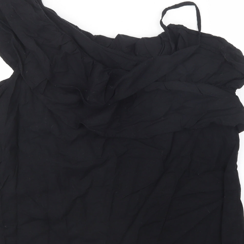 Brand and care label for Old Navy women’s black basic blouse, size XL