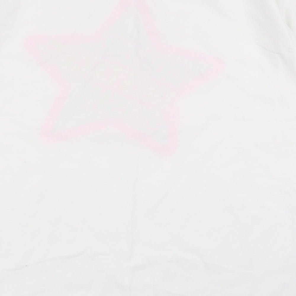 Brand and care label for fruit the loom women’s white basic t-shirt, size M