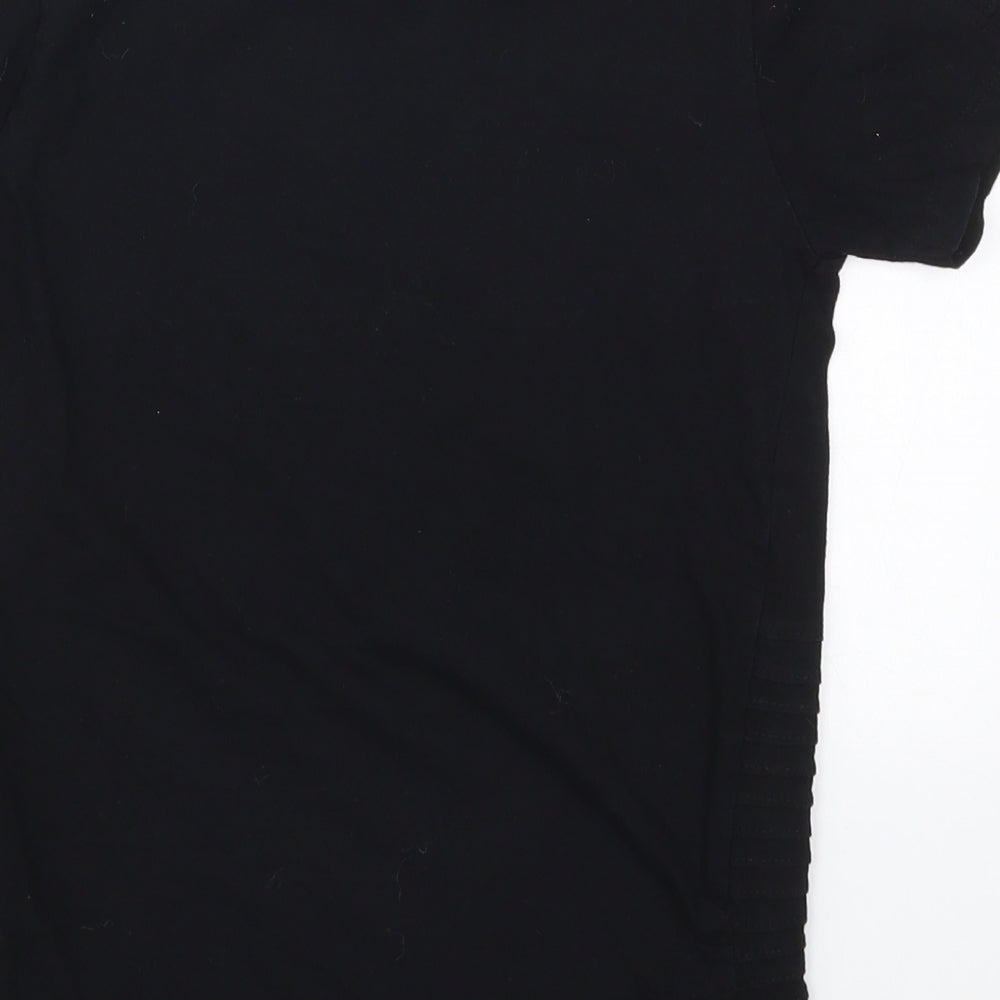 Brand and care label for Primark boys’ black basic t-shirt, size 7-8, years - brooklyn