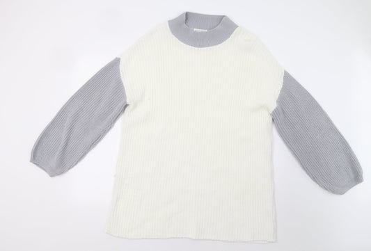 Additional front view of In the Style women’s white colourblock jumper dress, size UK 8