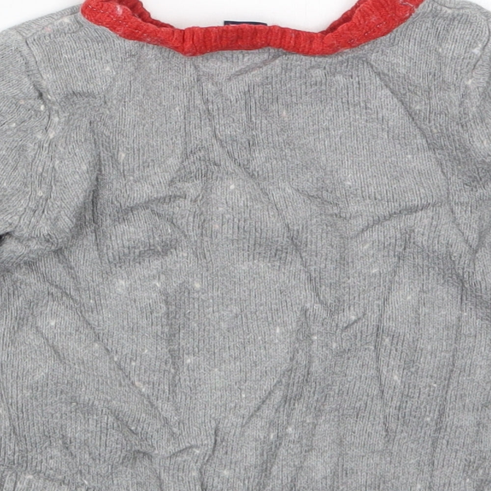 Brand and care label for Gap girls’ grey knit jumper, size 18-24, months