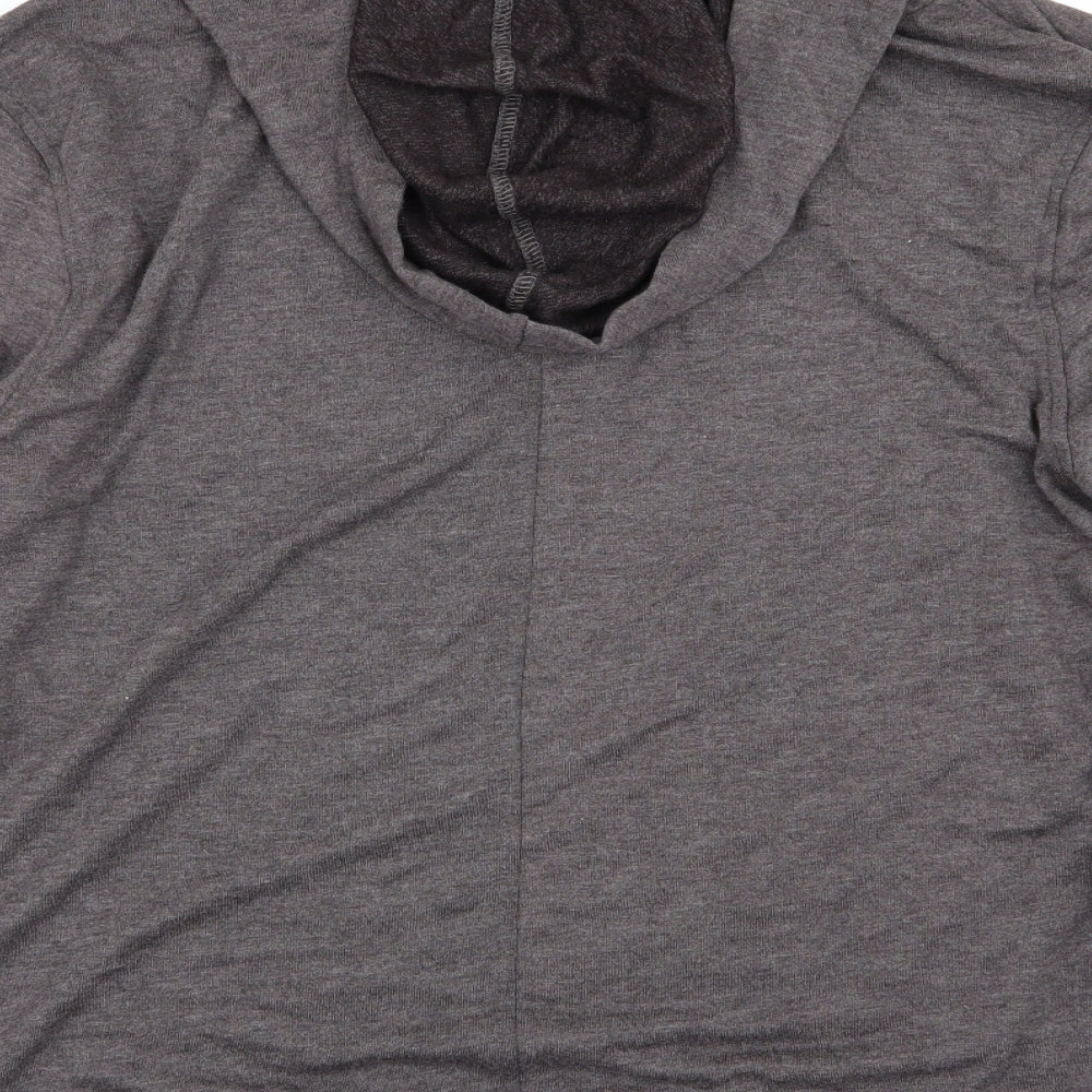 Brand and care label for UMGEE women’s grey jumper, size L