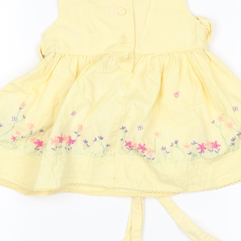 Preworn Girls Yellow Floral A-Line Size 0-3 Months