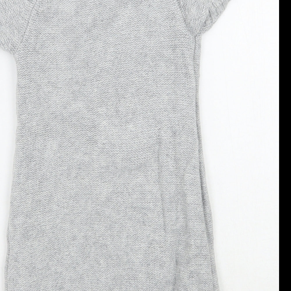 Brand and care label for H&M girls’ grey jumper, size XS