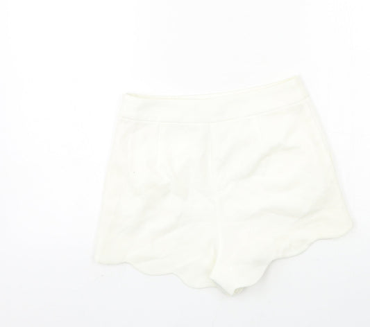 Boohoo Womens White   Hot Pants Shorts Size 6