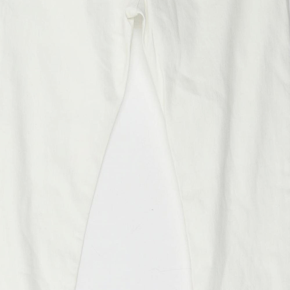 Brand and care label for Denim & Co. women’s white denim skinny jeans, size UK 10, 28-inch leg