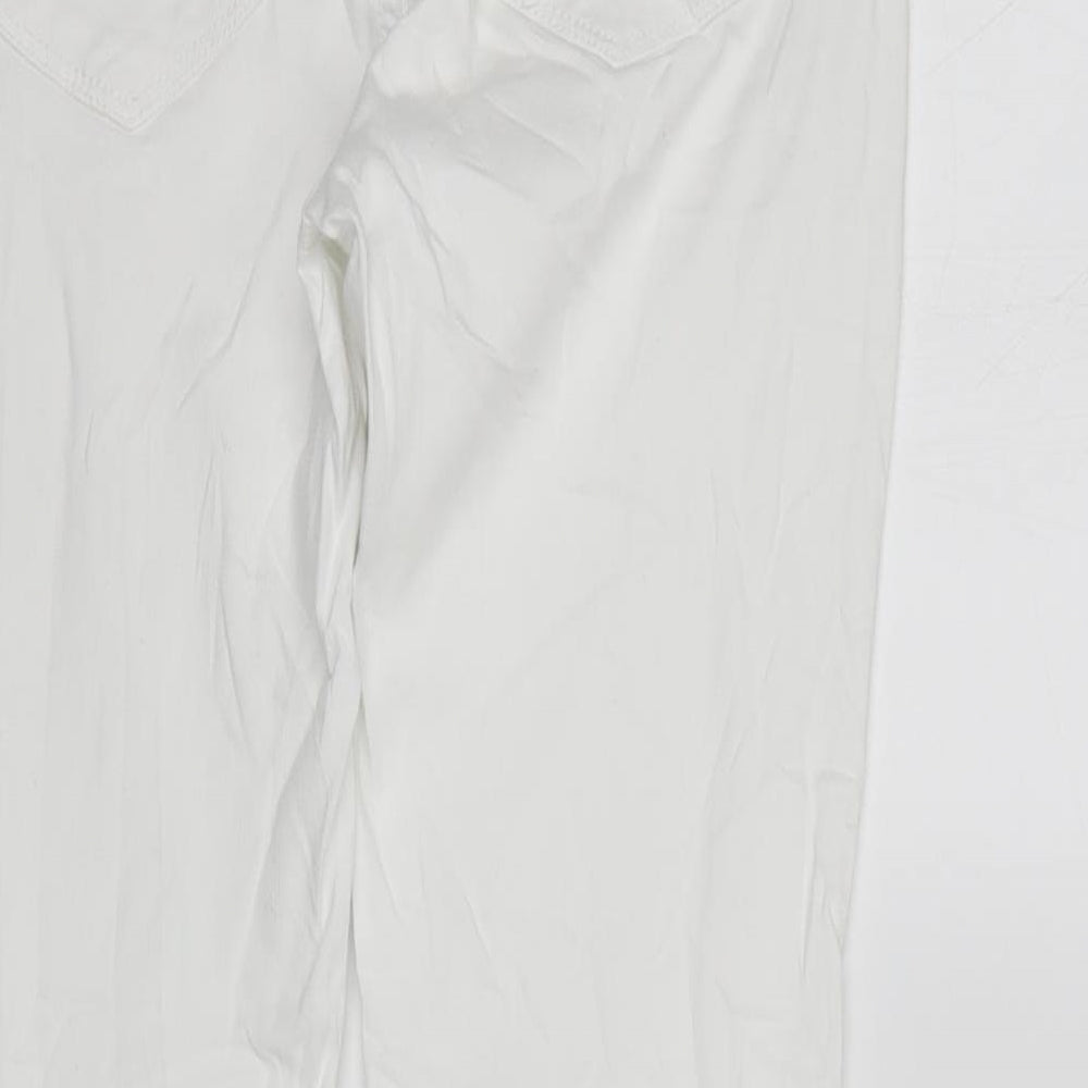 Brand and care label for Yessica women’s white skinny jeans, size UK 6, 28-inch leg