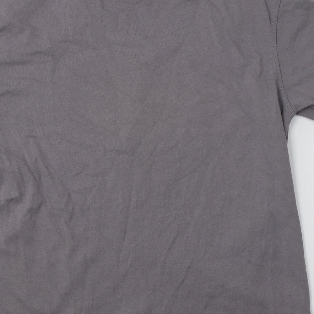 Brand and care label for Mennace men’s grey cotton t-shirt, size S, crew neck
