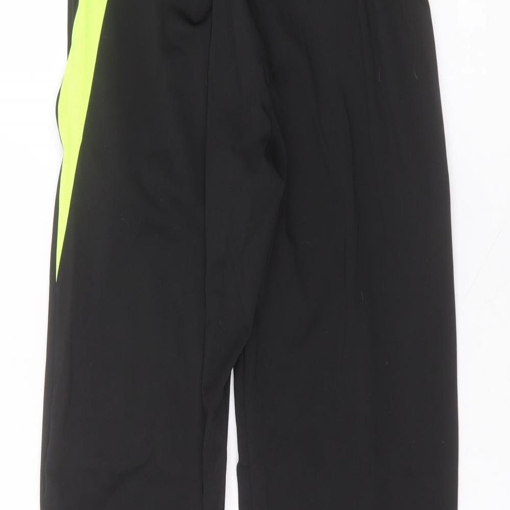 Brand and care label for Preworn men’s black polyester sweatpants, size M, 27-inch leg regular