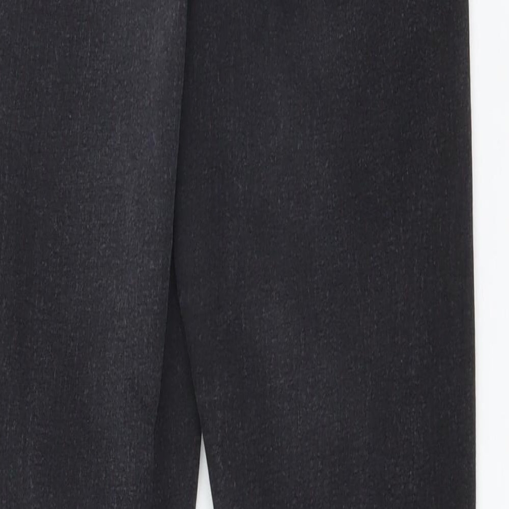 Brand and care label for Topshop women’s black cotton skinny jeans, size UK 28, 30-inch leg regular