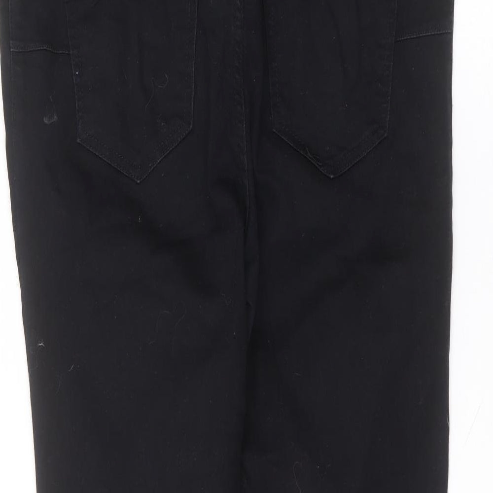 Brand and care label for New Look women’s black cotton skinny jeans, size UK 14, 28-inch leg regular