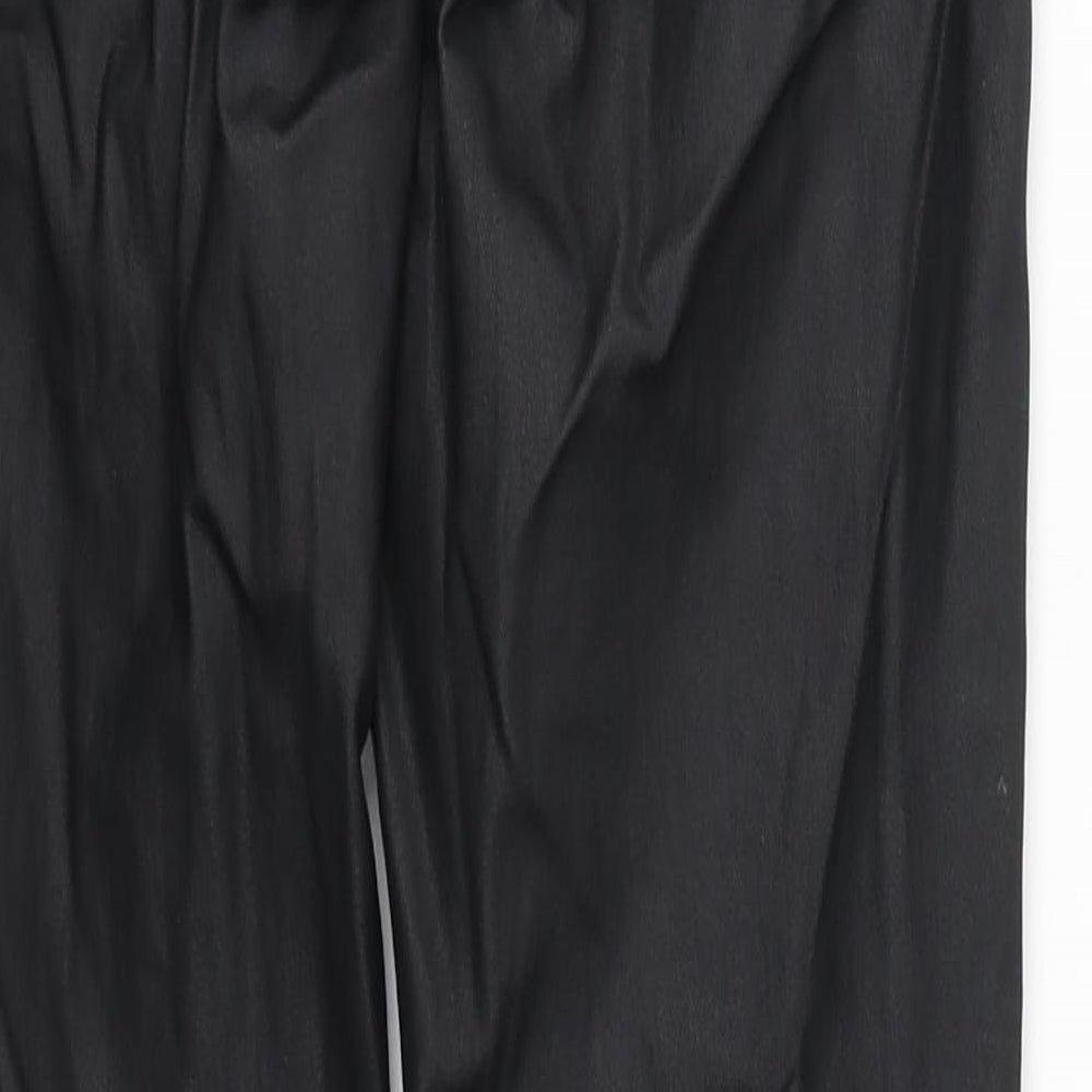 Brand and care label for New Look women’s black viscose skinny jeans, size UK 8, 27-inch leg regular