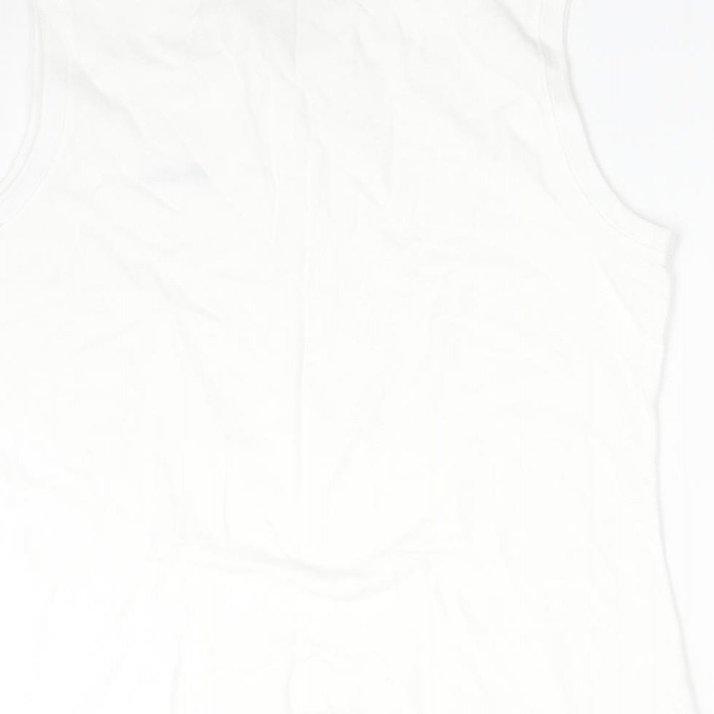 Brand and care label for Diadora women’s white cotton basic polo, size UK 18, collared