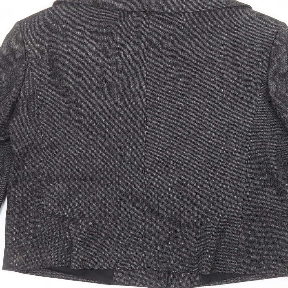Brand and care label for Great Plains women’s black jacket, size M