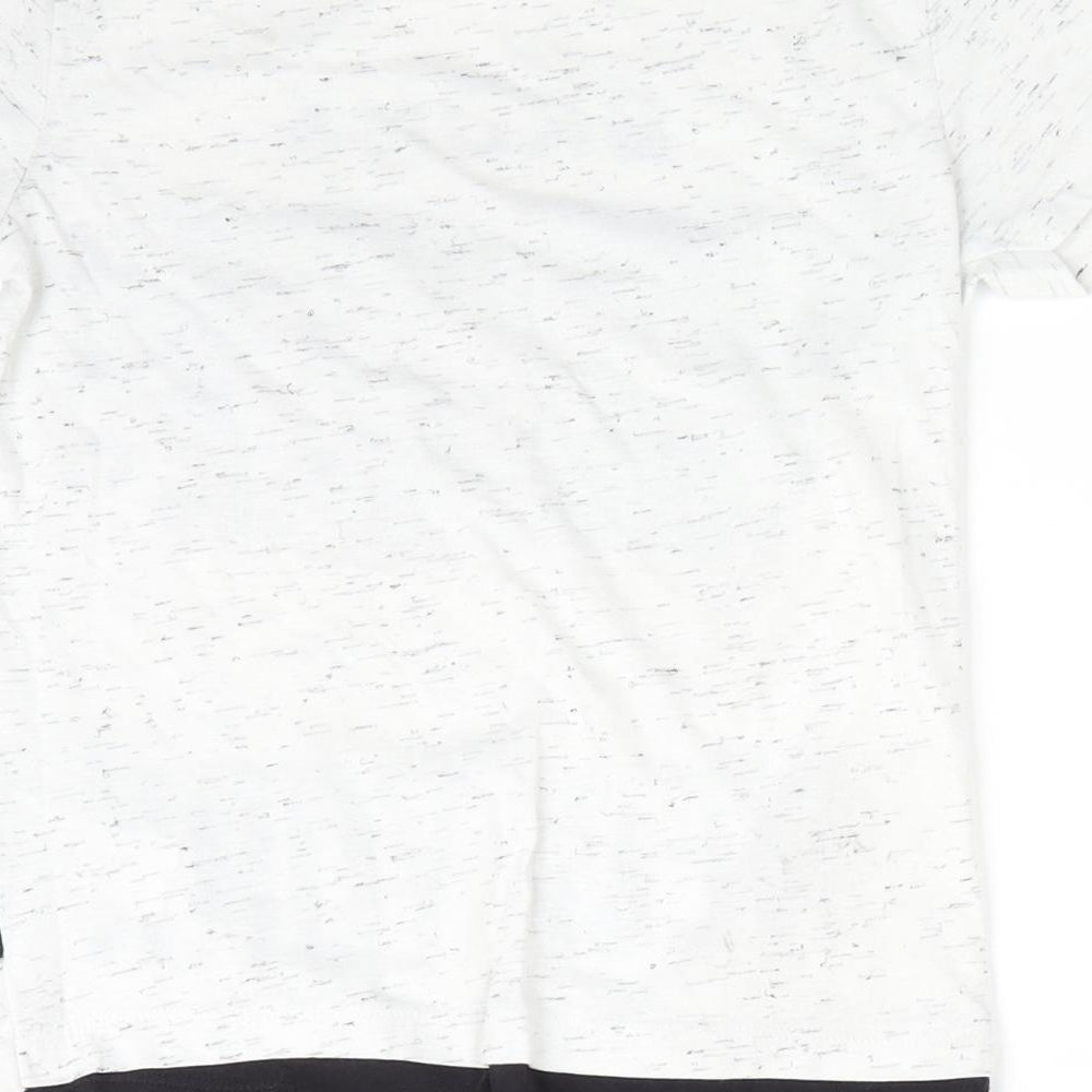 Primark Boys White Basic T-Shirt Size 6-7 Years Round Neck - Bronx Vibes Black fleck