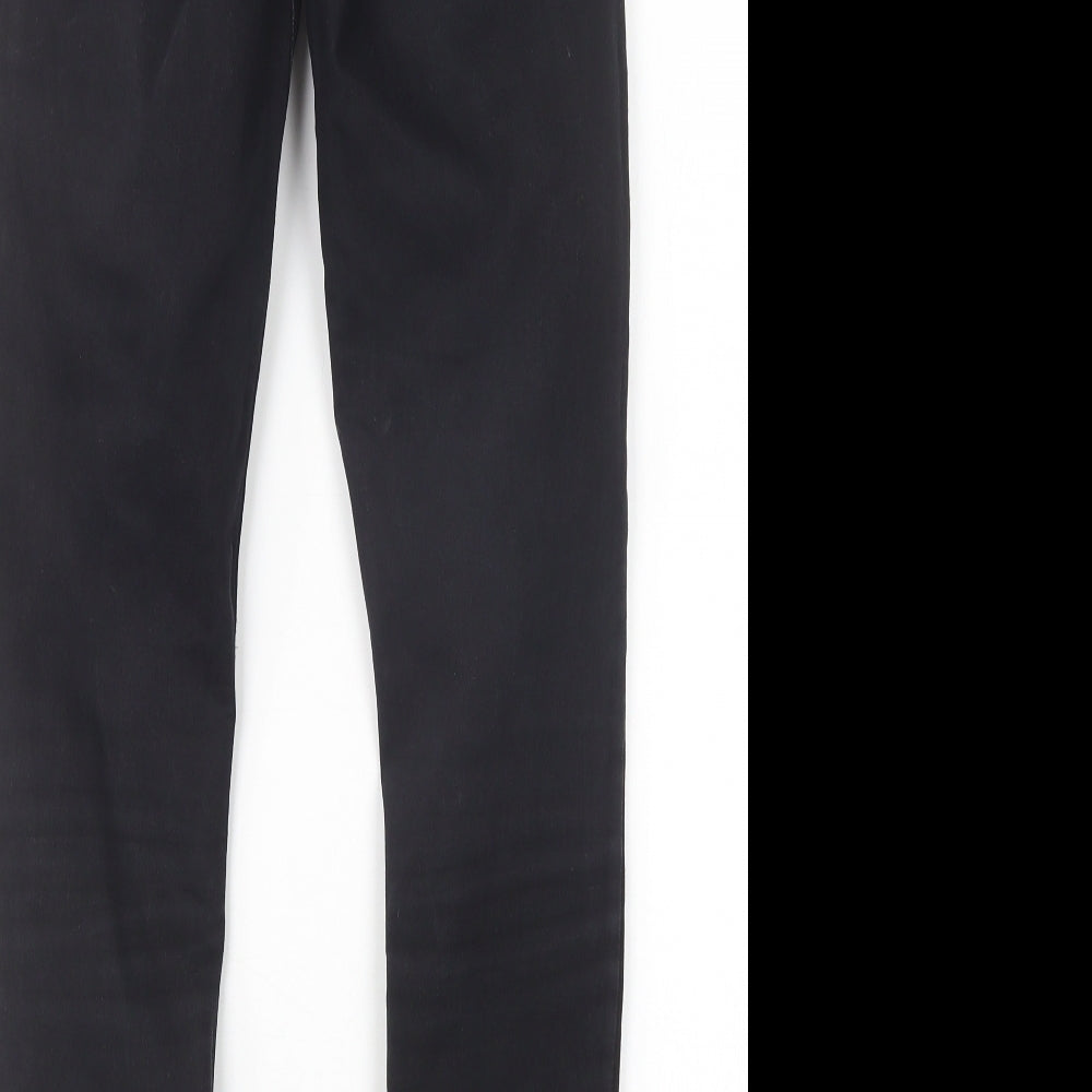 Brand and care label for Topshop women’s black cotton skinny jeans, size UK 26, in, 29-inch leg regular