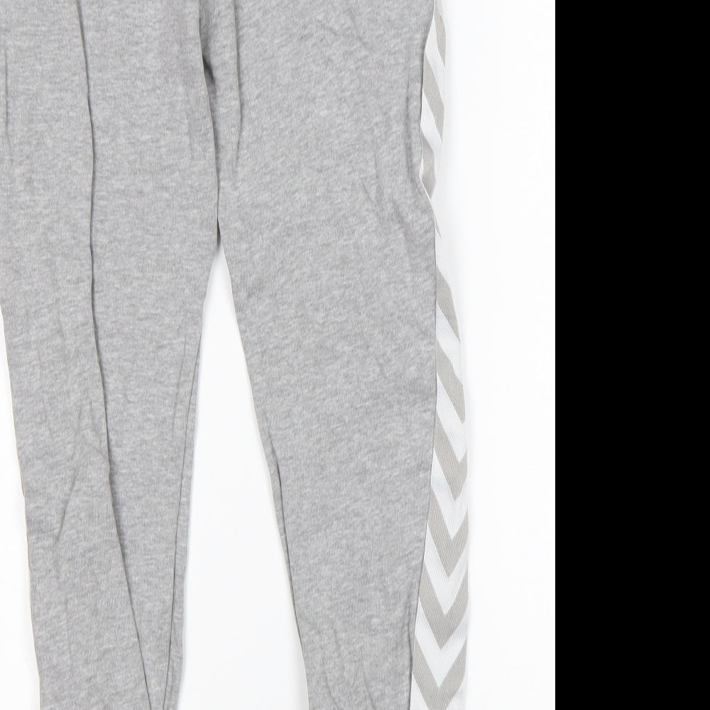 Brand and care label for Hummel men’s grey cotton sweatpants, size XS, 24-inch leg regular