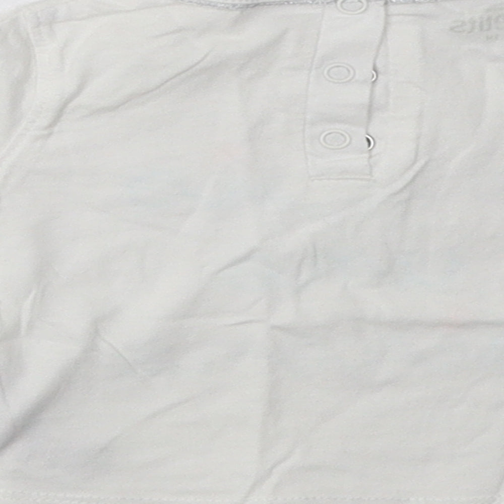 Preworn Girls White Cotton Basic Casual Size 0-3 Months Crew Neck Buckle