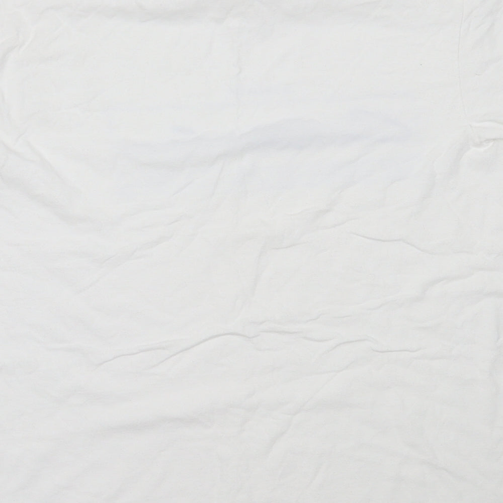 Brand and care label for Topman men’s white cotton t-shirt, size S, round neck