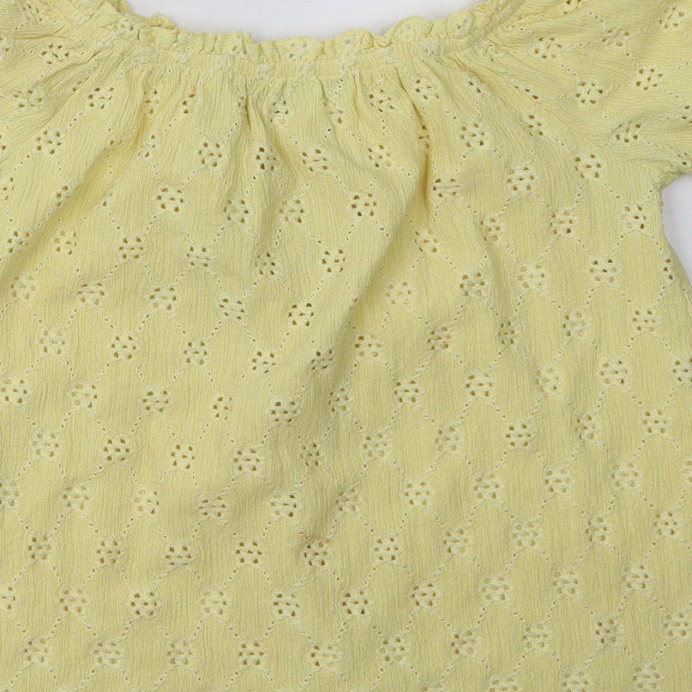 F&F Womens Yellow Argyle/Diamond Polyester Basic T-Shirt Size 6 Off the Shoulder