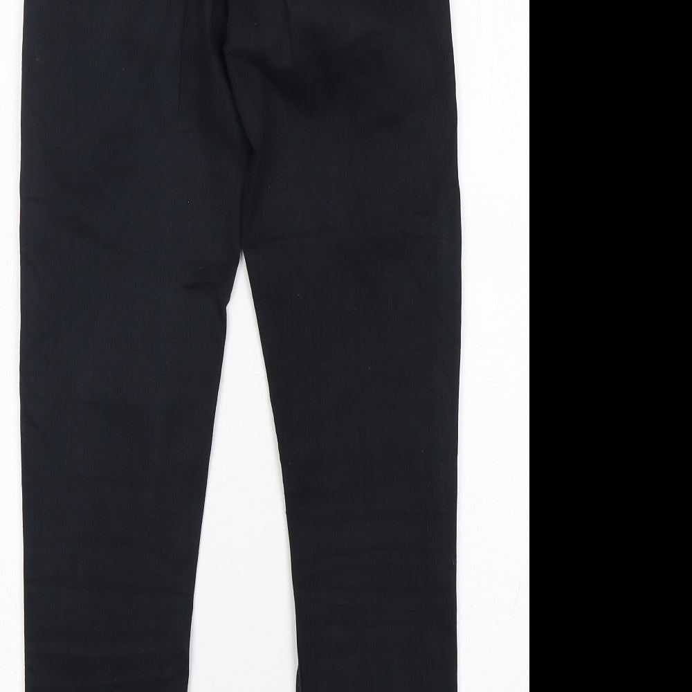 Brand and care label for Topshop women’s black cotton skinny jeans, size UK 26, in, 28-inch leg regular