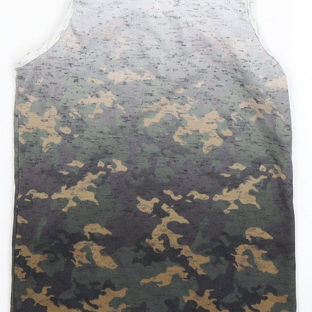 Brand and care label for Primark boys’ multicoloured camouflage polyester basic tank, size 5-6, years round neck