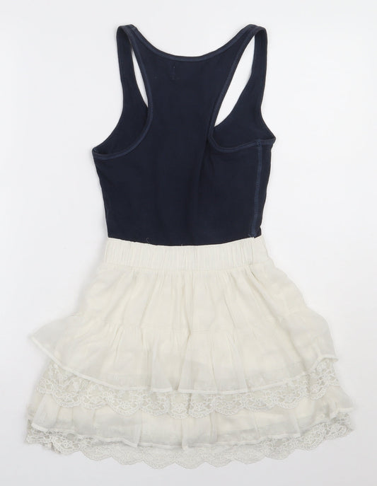 Back view of Hollister women’s blue polyester a-line, size S, scoop neck pullover