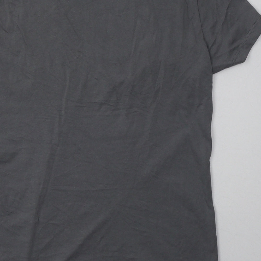 Brand and care label for Primark women’s grey cotton basic t-shirt, size UK 4, crew neck - believe in yourself