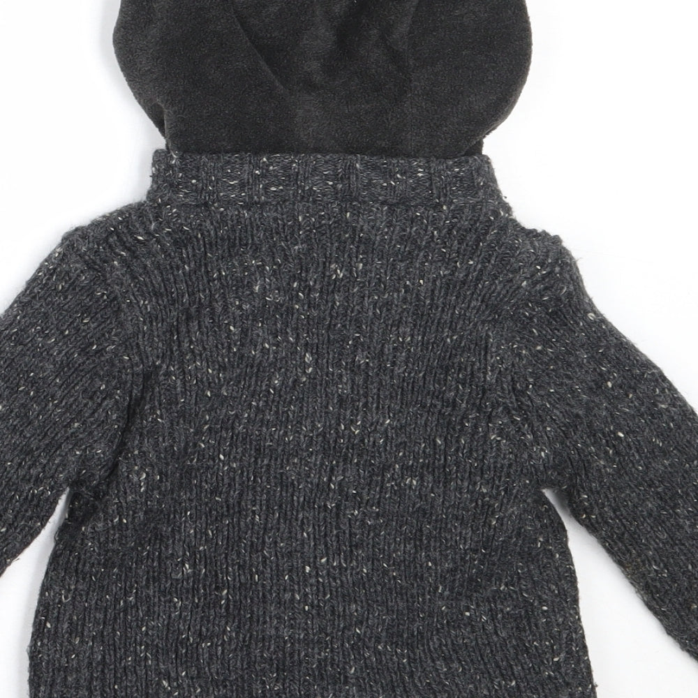 Brand and care label for Primark boys’ grey jacket, size 18-24, months