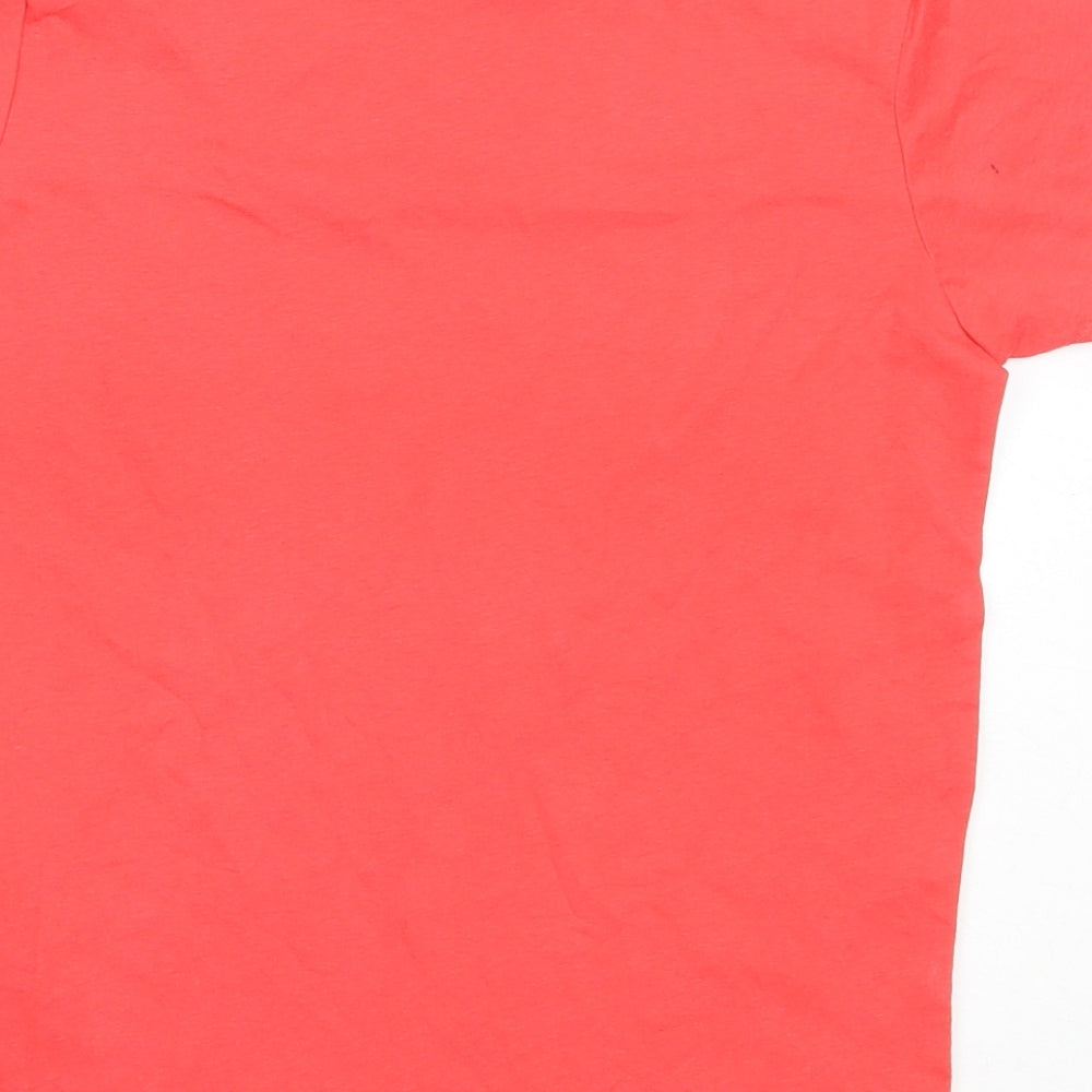 Brand and care label for Primark boys’ red cotton basic t-shirt, size 7-8, years round neck