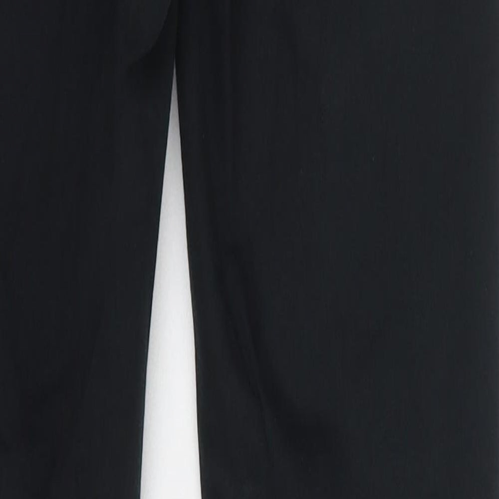 Brand and care label for Topshop women’s black cotton skinny jeans, size UK 26, in, 29-inch leg regular button