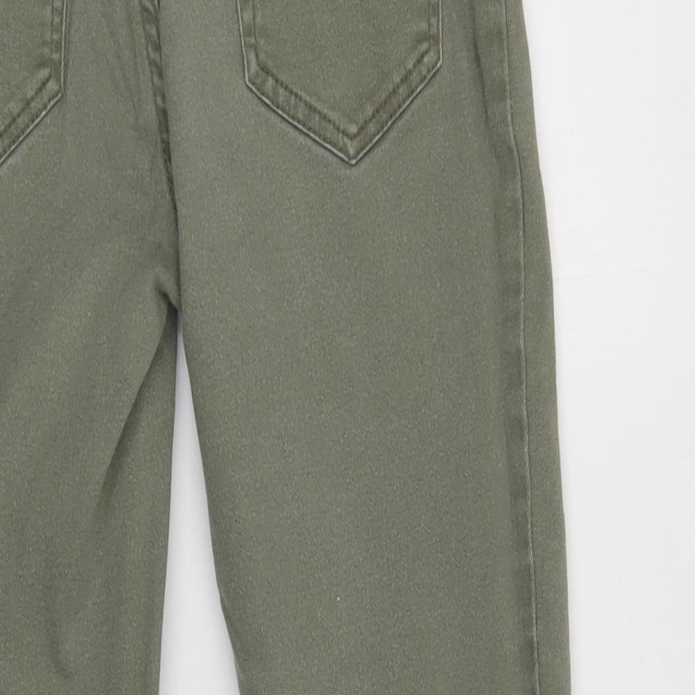 Brand and care label for New Look women’s green cotton cropped jeans, size UK 8, 25-inch leg regular button