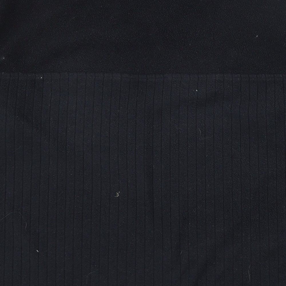Brand and care label for Espace men’s black polyester pullover sweatshirt, size M