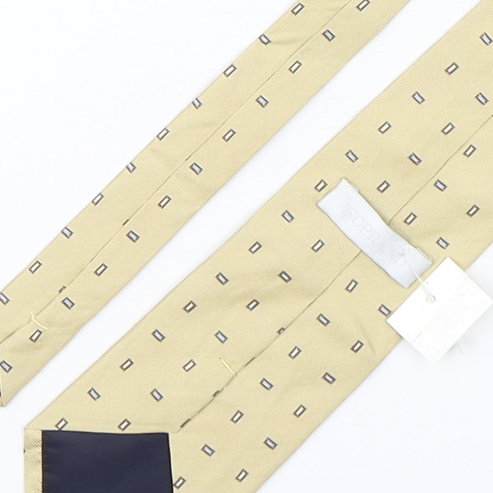 Mens soprano Beige Polka Dot Pointed Tie