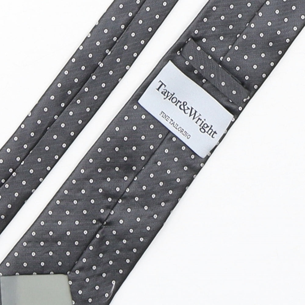 Mens Taylor & Wright Grey Polka Dot Pointed Tie