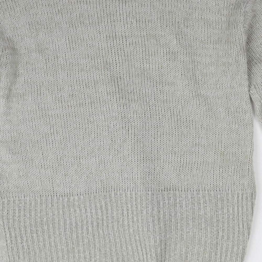 Brand and care label for New Look women’s grey crew neck acrylic jumper, size S